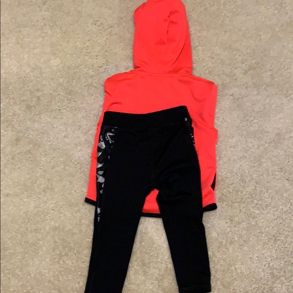2 Under Armour 18 month sets - Picture 3 of 5